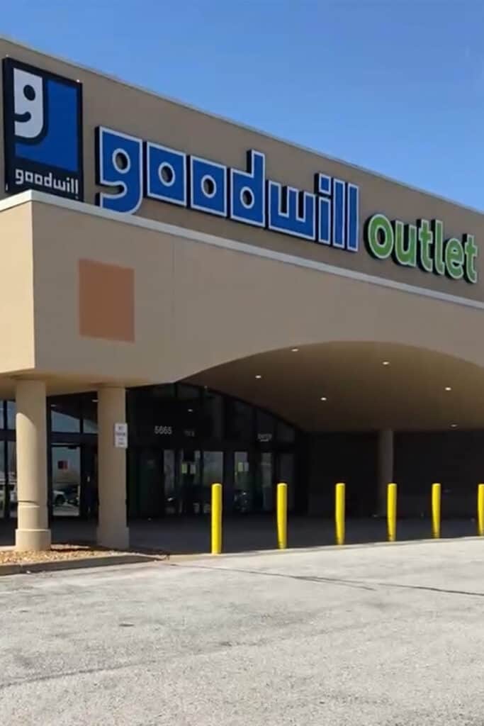 Goodwill Outlet Near Me: Find Your Local Bins - The Resale Doctor