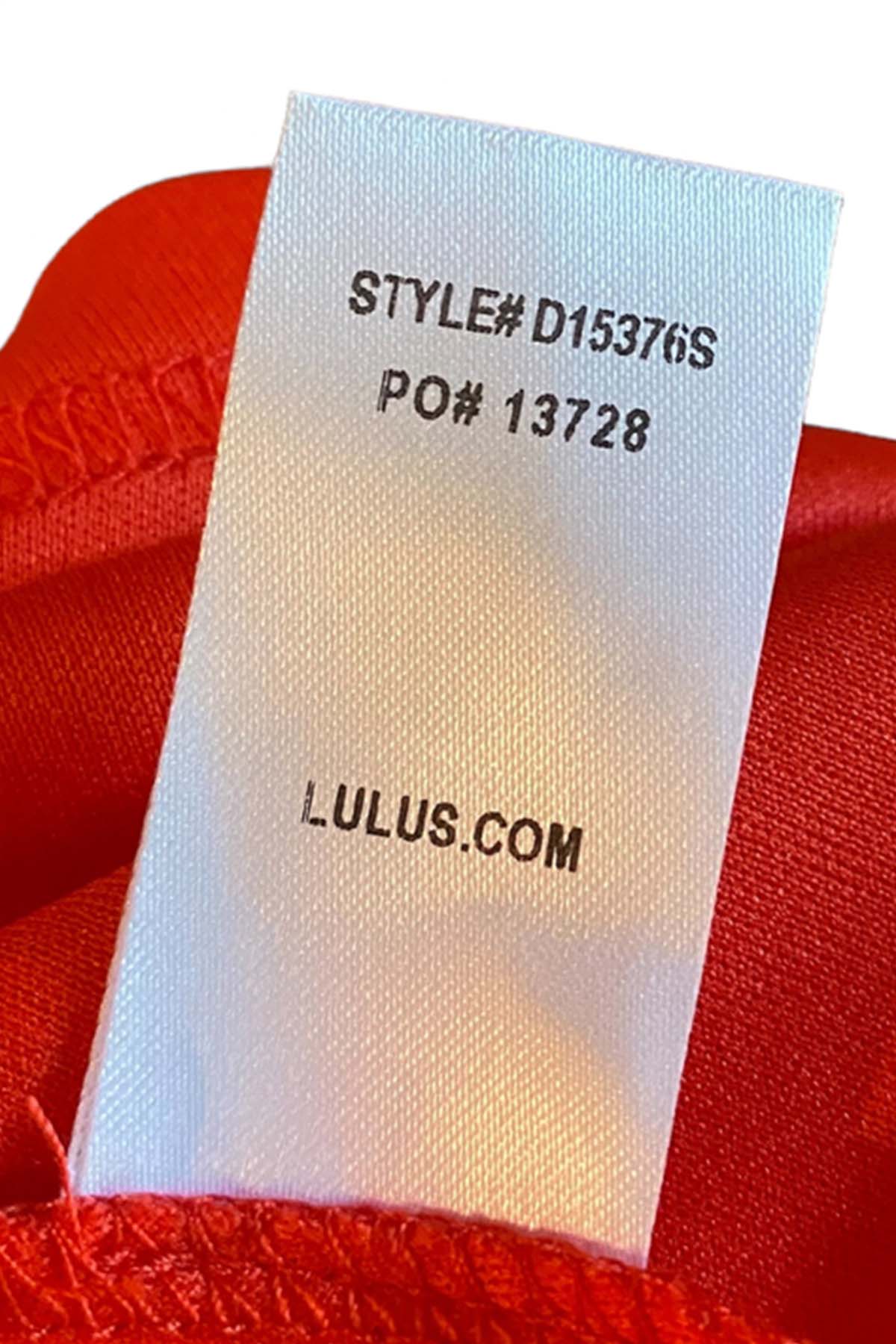 a lulus care tag with the style number written on it.