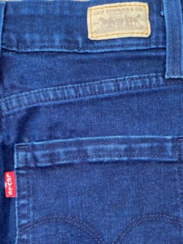 close up of the backside of a levi's denim skirt.